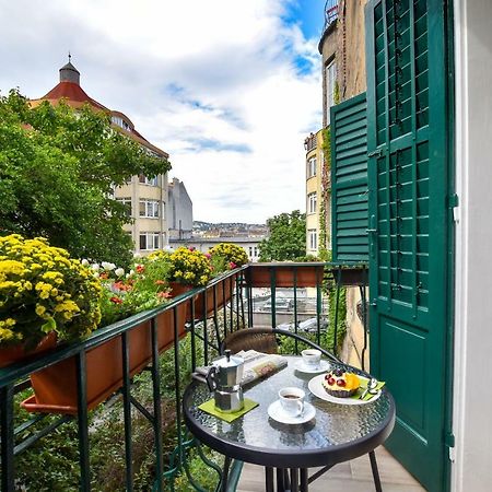 Christine Apartment Close To The Buda Castle Boedapest Buitenkant foto