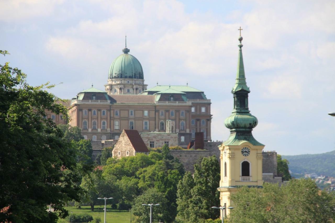 Christine Apartment Close To The Buda Castle Boedapest Buitenkant foto